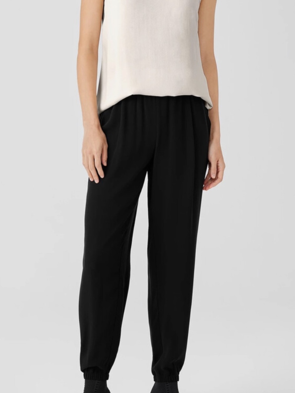 NWOT Eileen Fisher 100% Silk Georgette Crepe Jogger w/Side Zipper Black Sz PL